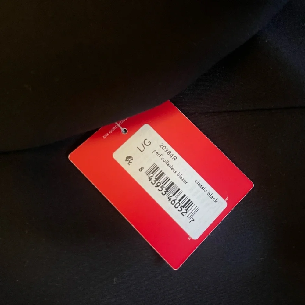 The Perfect Oversized Blazer
Classic Black / L - Picture 7 of 8